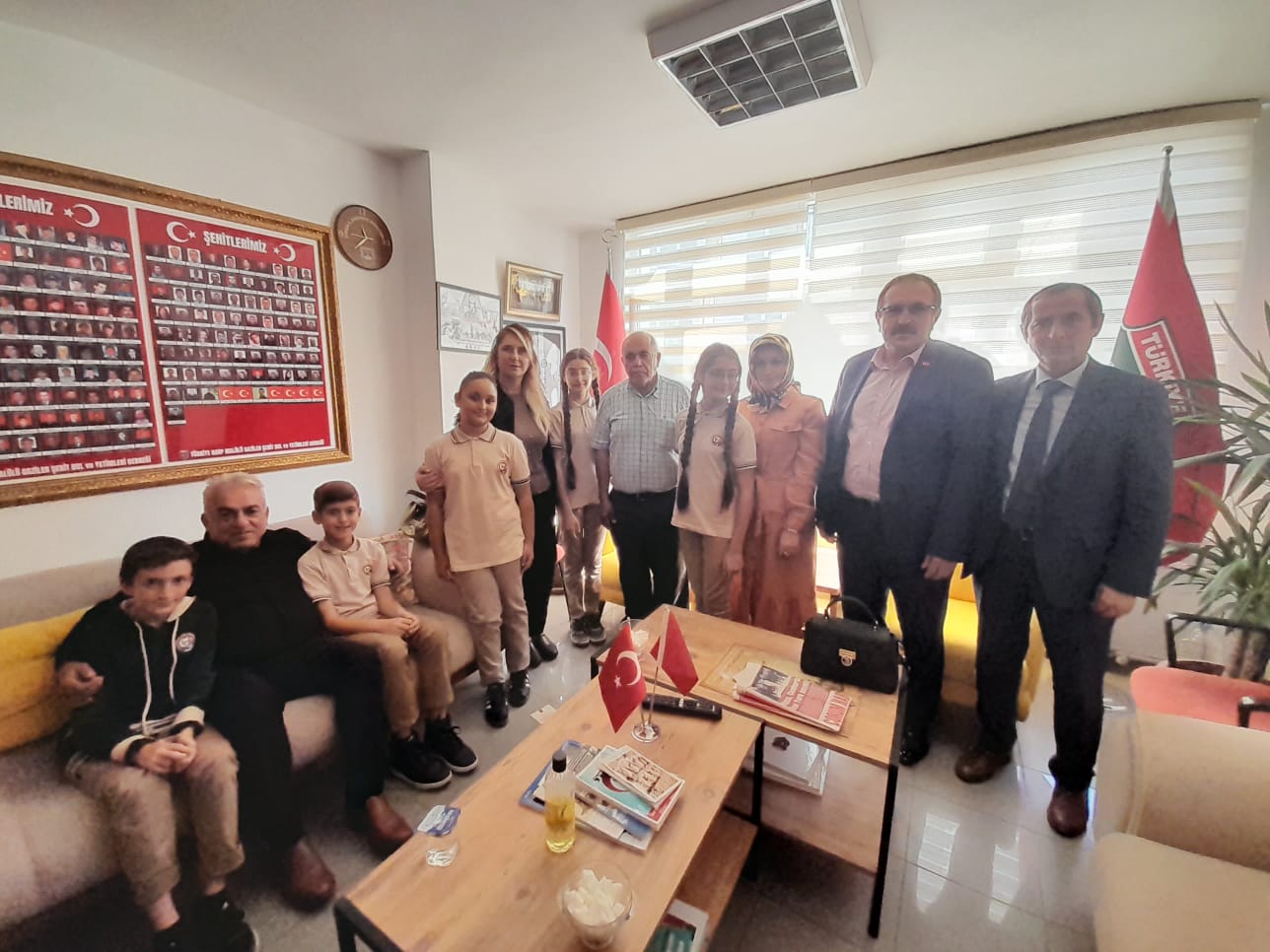 Ã–ÄžRENCÄ°LERDEN ÅžEHÄ°T VE GAZÄ°LERE VEFA!